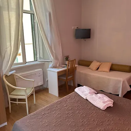 בית הארחה Trani B&t 3*